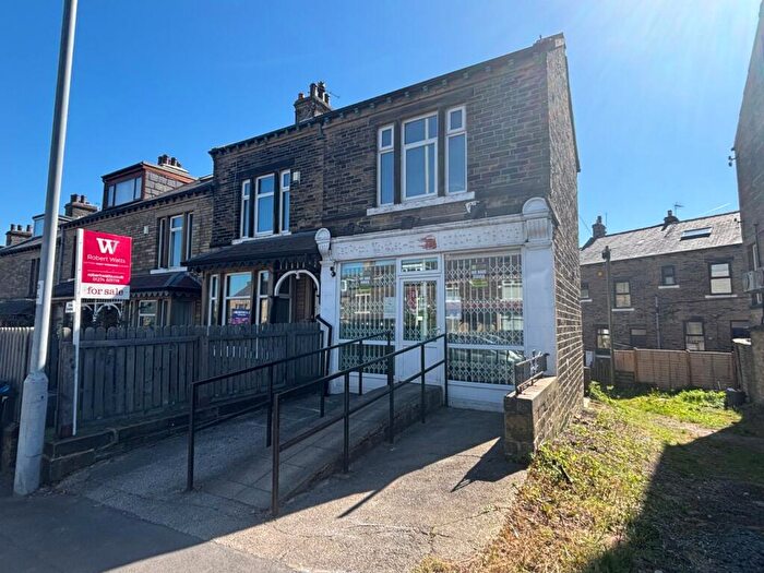 3 Bedroom Terraced House For Sale In St. Enochs Road, Wibsey, Bradford, BD6