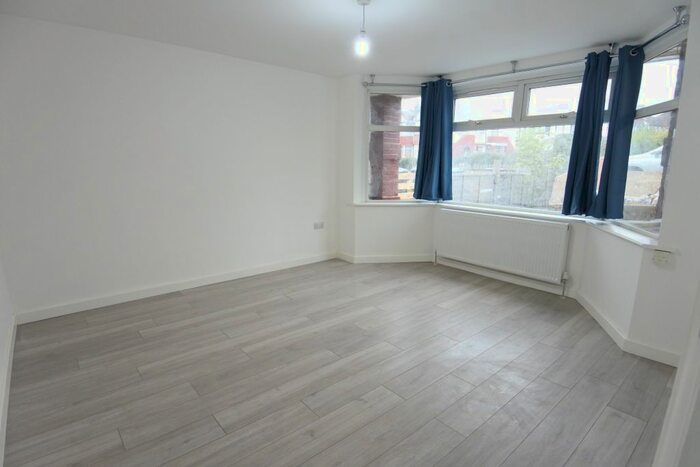 2 Bedroom Maisonette To Rent In Tanfield Avenue, Neasden NW2