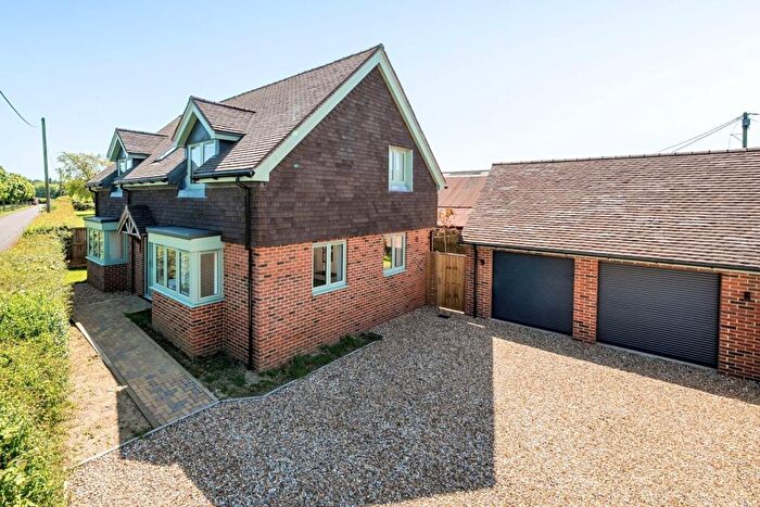 3 Bedroom Detached House For Sale In Canterbury Road, Densole, CT18