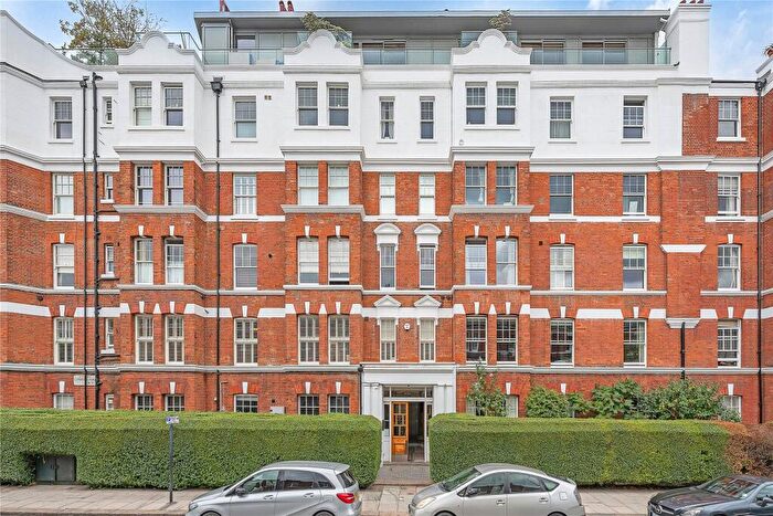 2 Bedroom Flat For Sale In Cambridge Road, Battersea, SW11