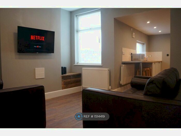 4 Bedroom Terraced House To Rent In Kellit Road, Liverpool, L15