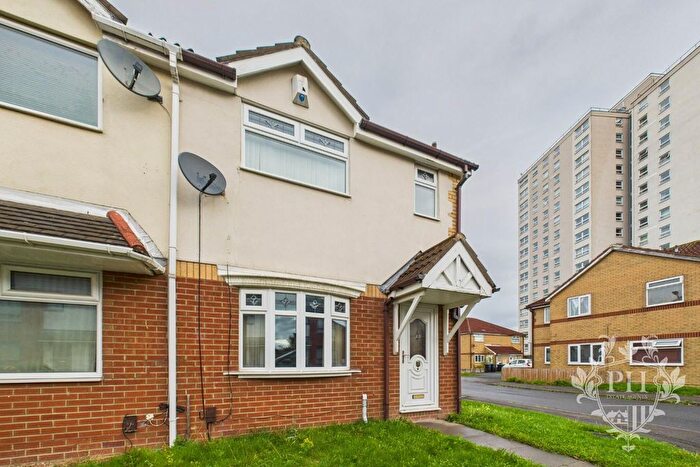 3 Bedroom Semi Detached House For Sale In Ingoldsby Road, Middlesbrough, TS3