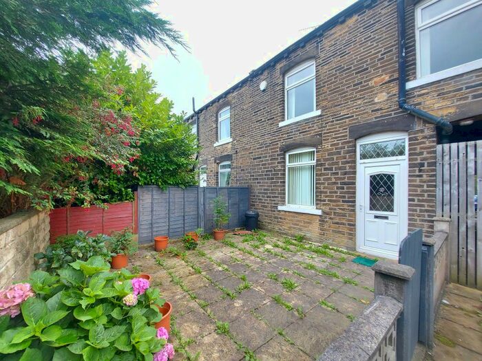 2 Bedroom Terraced House To Rent In Chapel Terrace, Allerton, Bradford, BD15