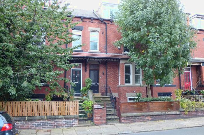 2 Bedroom Terraced House To Rent In St. Ives Mount, Leeds, LS12