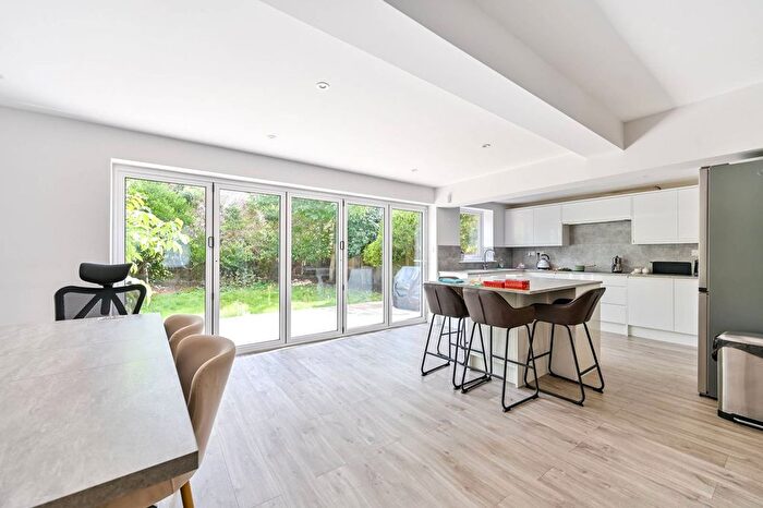 5 Bedroom Semi-Detached House To Rent In Chelwood Gardens, Kew, Richmond, TW9