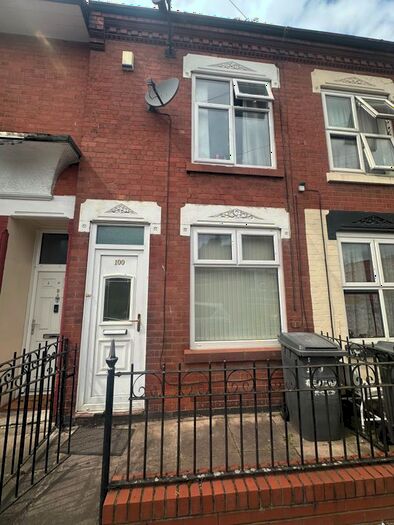 3 Bedroom Terraced House To Rent In Rendell Road, Leicester, LE4