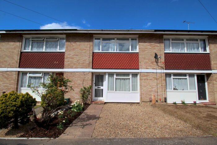 4 Bedroom Detached House To Rent In Beechtree Avenue, Englefield Green, Egham, Surrey TW20