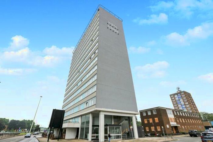 2 Bedroom Flat To Rent In Vista Tower, Stevenage, SG1