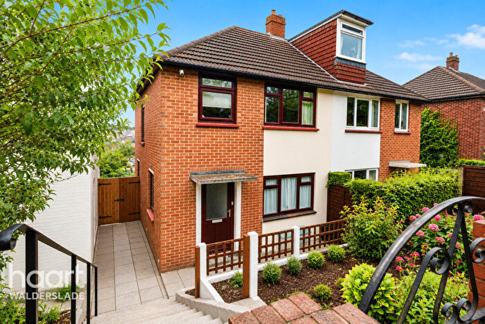 3 Bedroom Semi Detached House For Sale In Longhill Avenue, Chatham, ME5