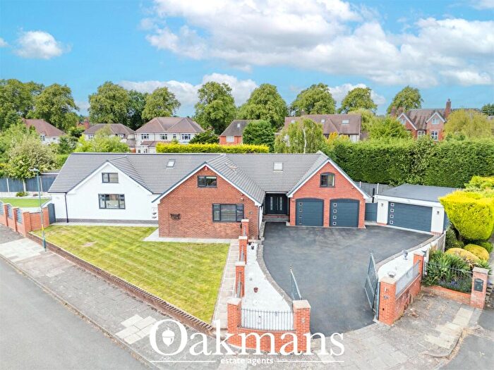 5 Bedroom Bungalow For Sale In Gilmorton Close, Birmingham, West Midlands, B17