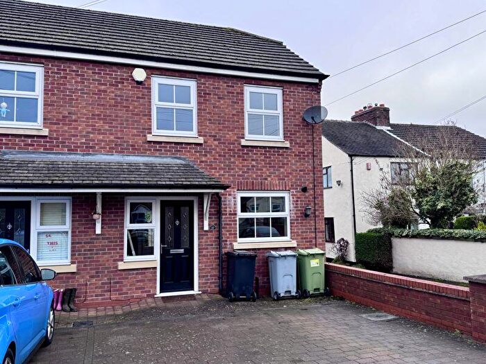 2 Bedroom Mews To Rent In Fountain Street, Congleton, CW12