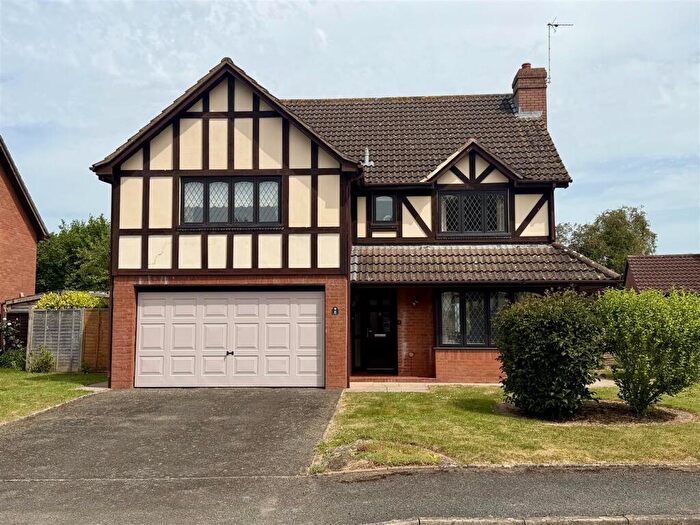 4 Bedroom Detached House For Sale In Sycamore Croft, Madley, Hereford, HR2