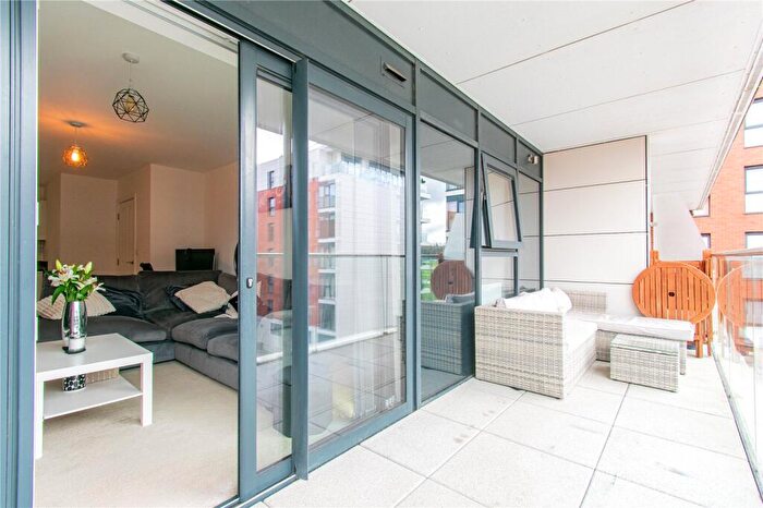 1 Bedroom Apartment For Sale In Kingman Way, Newbury, Berkshire, RG14