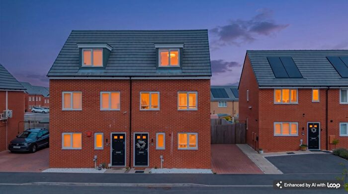 3 Bedroom Semi-Detached House For Sale In Brickworks Avenue, Kingswinford, DY6