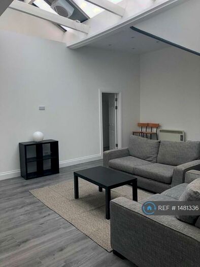 2 Bedroom Flat To Rent In Water Lane, Kilmarnock, KA1