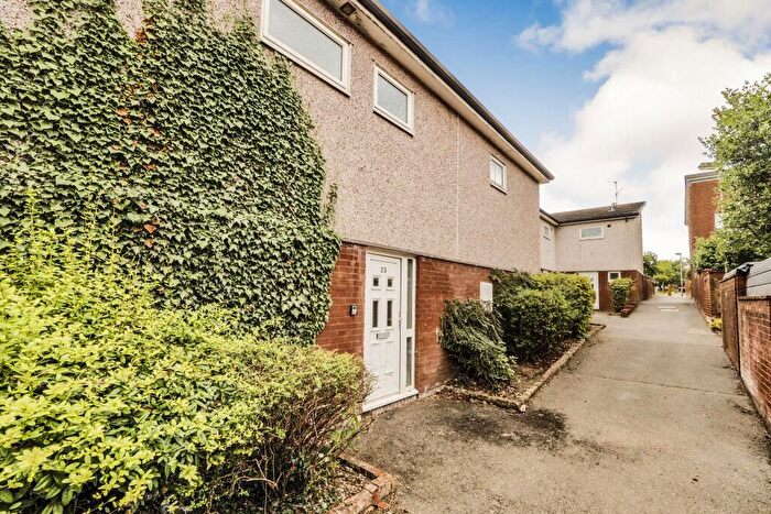 2 Bedroom End Of Terrace House For Sale In Redruth Drive, Mansfield, Nottinghamshire, NG18
