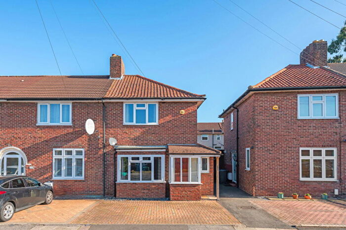 2 Bedroom End Of Terrace House For Sale In Rangefield Road, Bromley, BR1