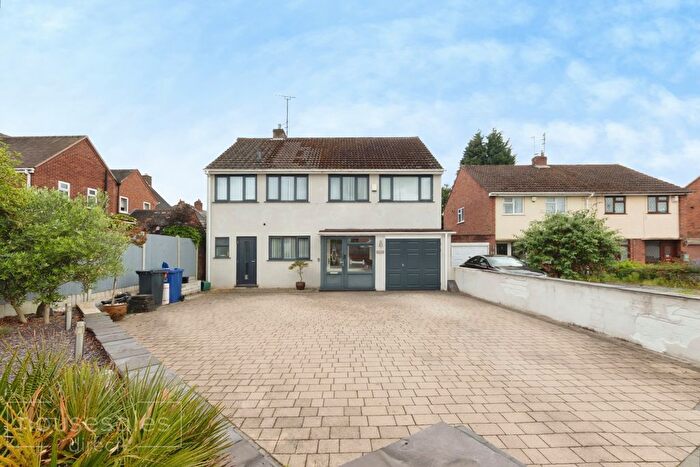 4 Bedroom Detached House For Sale In Barnet Close, Dudley, DY6