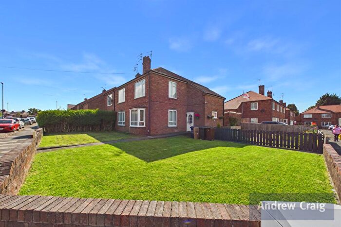 2 Bedroom Flat For Sale In Felton Avenue, Gosforth, NE3
