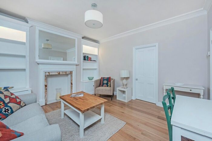 1 Bedroom Flat To Rent In Limerston Street, London, SW10