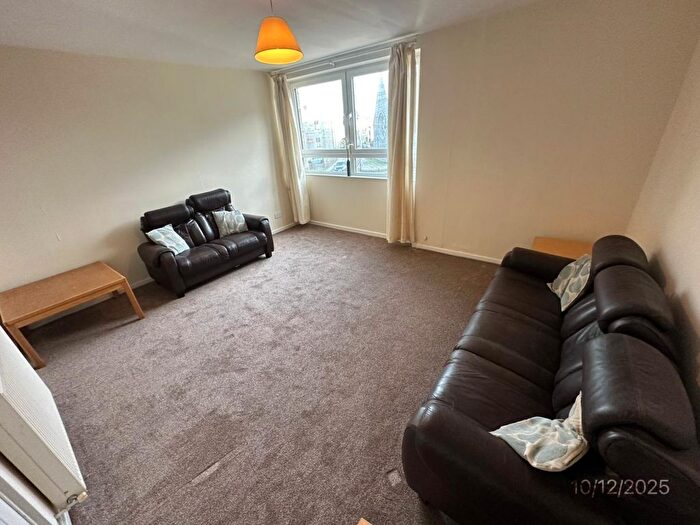 2 Bedroom Flat To Rent In Summer Street, Aberdeen, Aberdeenshire, AB10