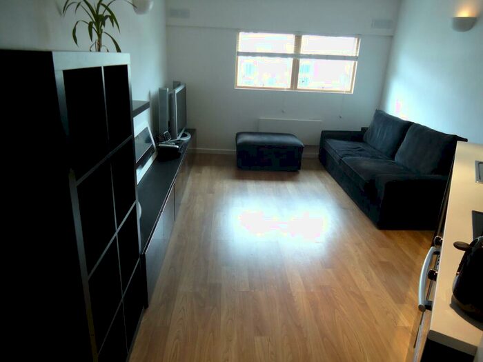 1 Bedroom Flat To Rent In Northern Street, Leeds, West Yorkshire, Uk, LS1