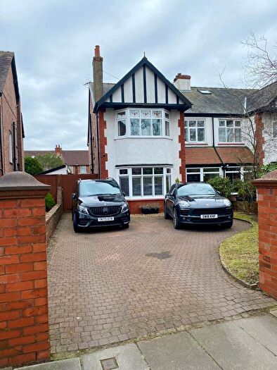 4 Bedroom Semi-Detached House To Rent In Golf Open - Falkland Road, PR8