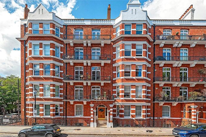 2 Bedroom Flat For Sale In Trebovir Road, Earl's Court, SW5