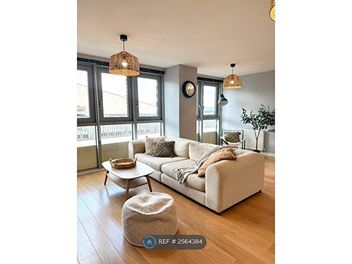 2 Bedroom Flat To Rent In Albion Street, Glasgow, G1