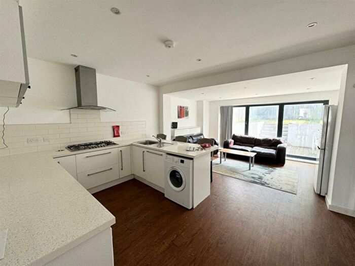 6 Bedroom House To Rent In Hartington Place, Brighton, BN2