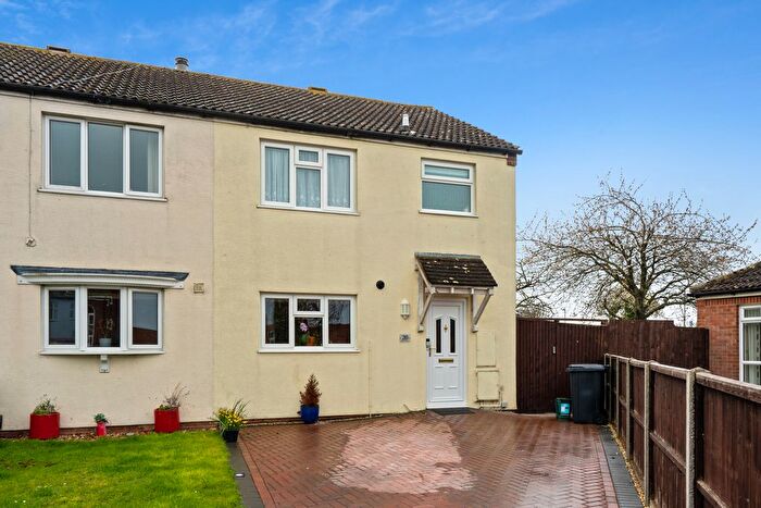 3 Bedroom End Of Terrace House For Sale In Grove, Wantage, OX12