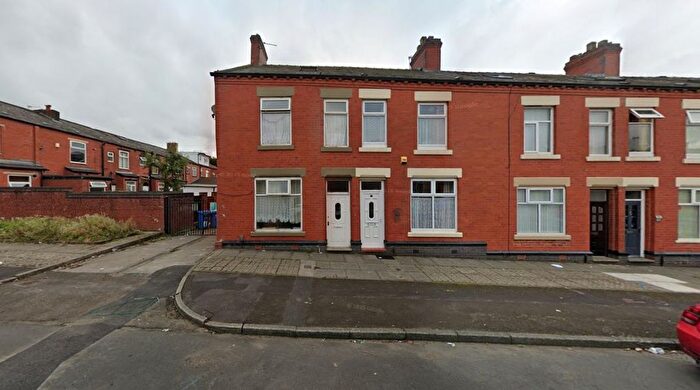 5 Bedroom Terraced House To Rent In Ashley Street, Oldham, OL9