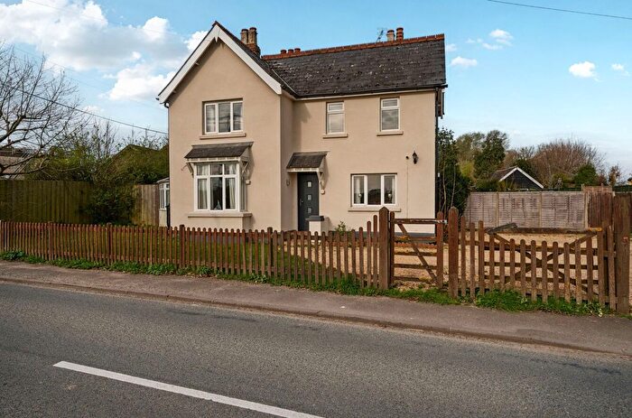 4 Bedroom Detached House For Sale In Appledram Lane South, Chichester, PO20