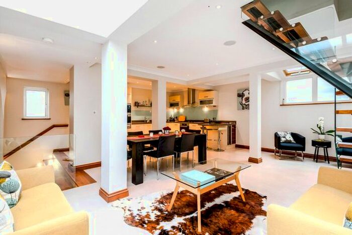 3 Bedroom Terraced House To Rent In Winchester Street, Pimlico, Westminster, London, SW1V