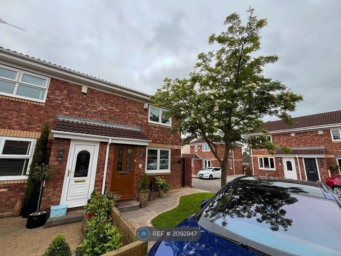 3 Bedroom Semi-Detached House To Rent In Mountfields Walk, South Kirkby, Pontefract, WF9