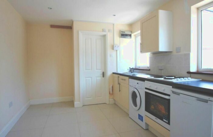 Studio To Rent In Thorverton Road, Cricklewood, NW2