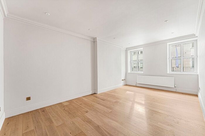 2 Bedroom Flat To Rent In Jermyn Street, London, SW1Y