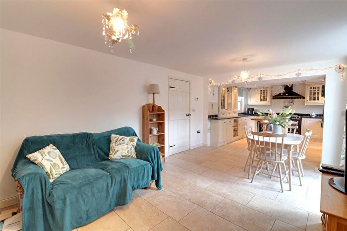 4 Bedroom End Of Terrace House For Sale In Castle Street, Great Torrington, Devon, EX38