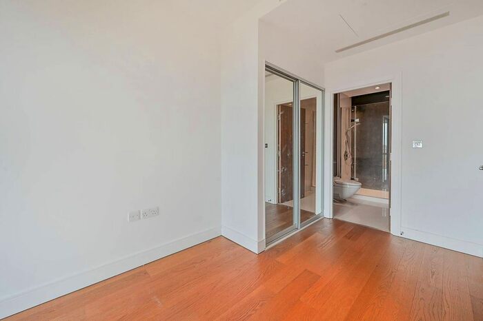 2 Bedroom Flat To Rent In Belgravia House, Ealing Broadway, London, W5