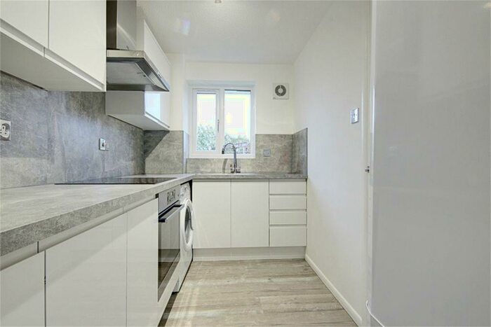 1 Bedroom Flat To Rent In Milestone Close, London, N9