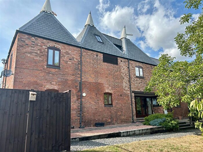 4 Bedroom Semi-Detached House To Rent In Goldings Hopkiln, Chirkenhill Farm Sherridge Road, Leigh Sinton, Worcestershire, WR13
