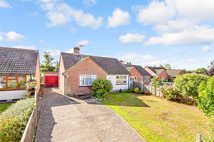 2 Bedroom Detached Bungalow For Sale In Charlesford Avenue, Kingswood, Maidstone, Kent, ME17
