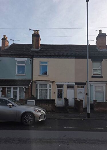 3 Bedroom Terraced House For Sale In Shobnall Street, Burton-On-Trent, Staffordshire, DE14