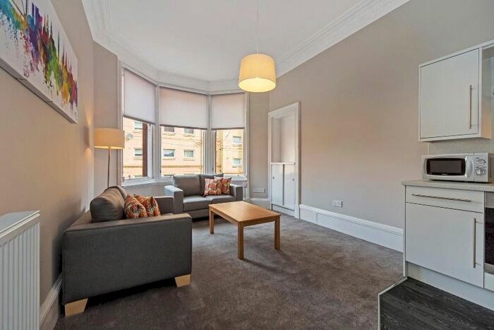 2 Bedroom Flat To Rent In Hillfoot Street, Dennistoun, Glasgow, G31