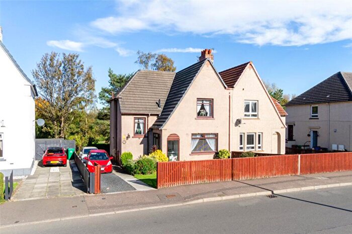 4 Bedroom Semi-Detached House For Sale In Kirkland Walk, Methil, Leven, KY8