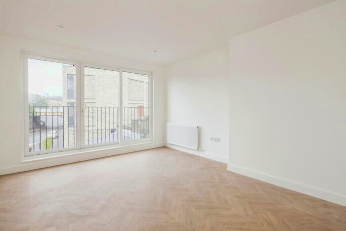 2 Bedroom Flat To Rent In Stanstead Road, London, SE23