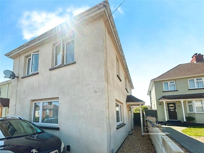 3 Bedroom Semi-Detached House For Sale In St. Michaels Avenue, Ryde, Isle Of Wight, PO33