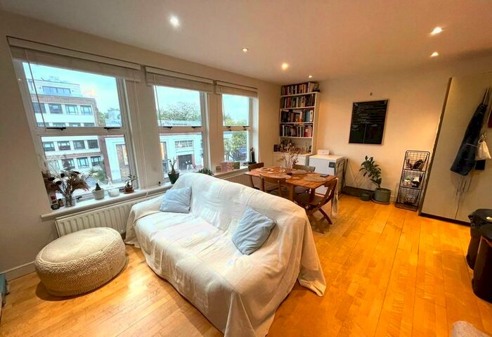 1 Bedroom Flat To Rent In , A Station Parade, Balham High Road, London, SW12
