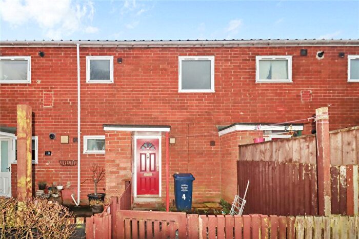 2 Bedroom Flat For Sale In North Close, Newcastle Upon Tyne, Tyne And Wear, NE6