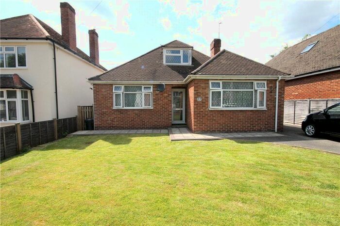 2 Bedroom Bungalow To Rent In Highfield Gardens, Aldershot, GU11